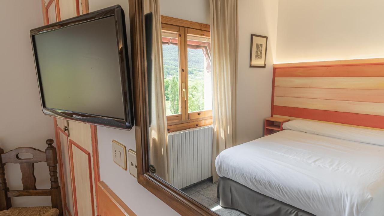 Hostal Rio Ara Bellosta By Vivere Stays Fiscal Extérieur photo