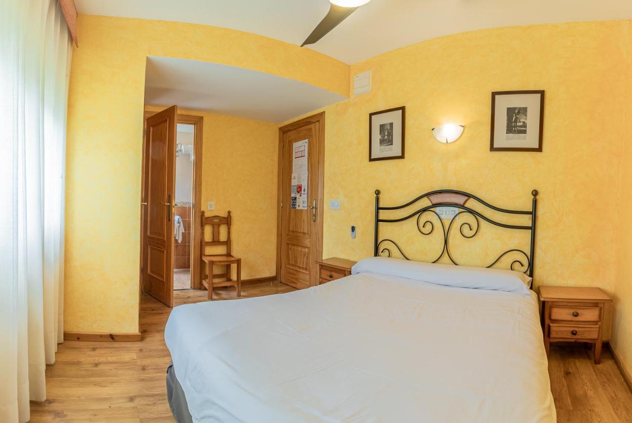 Hostal Rio Ara Bellosta By Vivere Stays Fiscal Extérieur photo