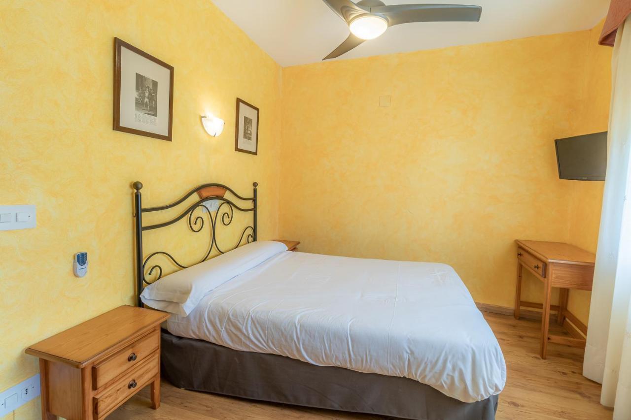 Hostal Rio Ara Bellosta By Vivere Stays Fiscal Extérieur photo