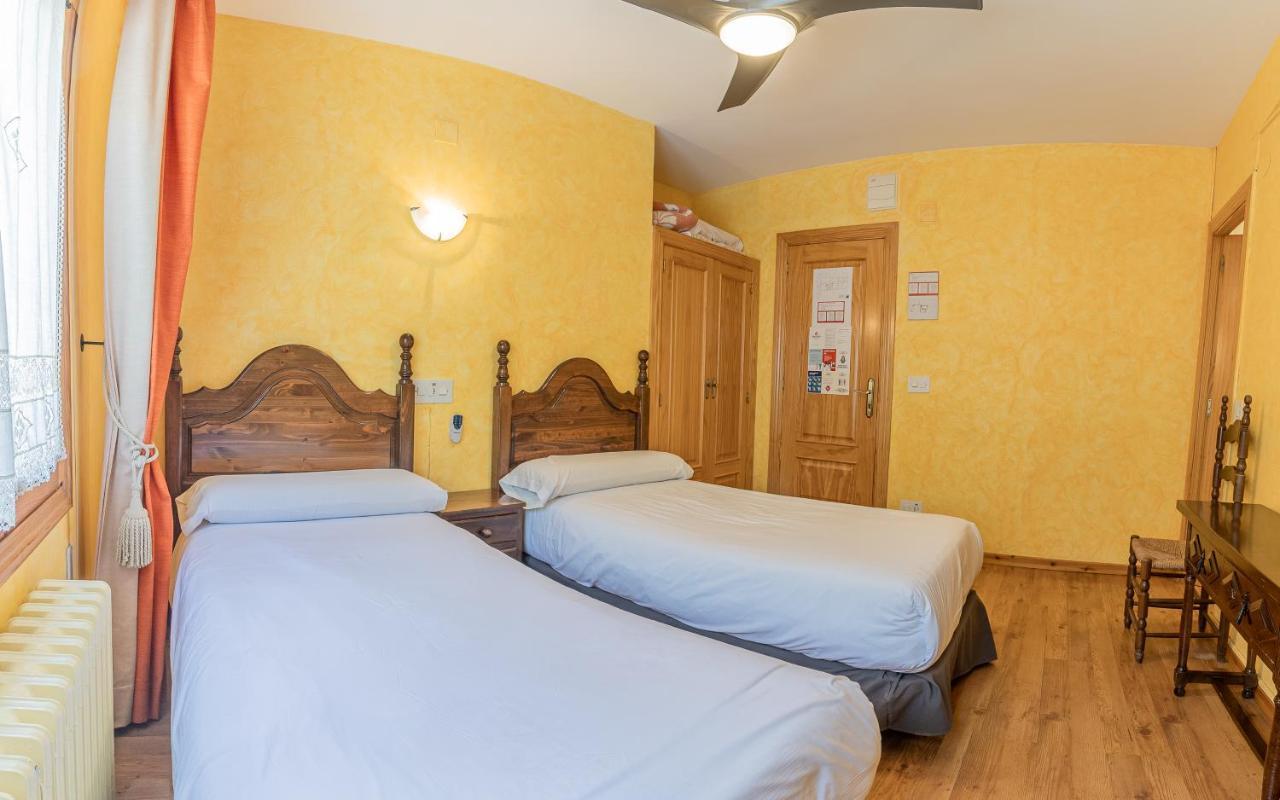 Hostal Rio Ara Bellosta By Vivere Stays Fiscal Extérieur photo