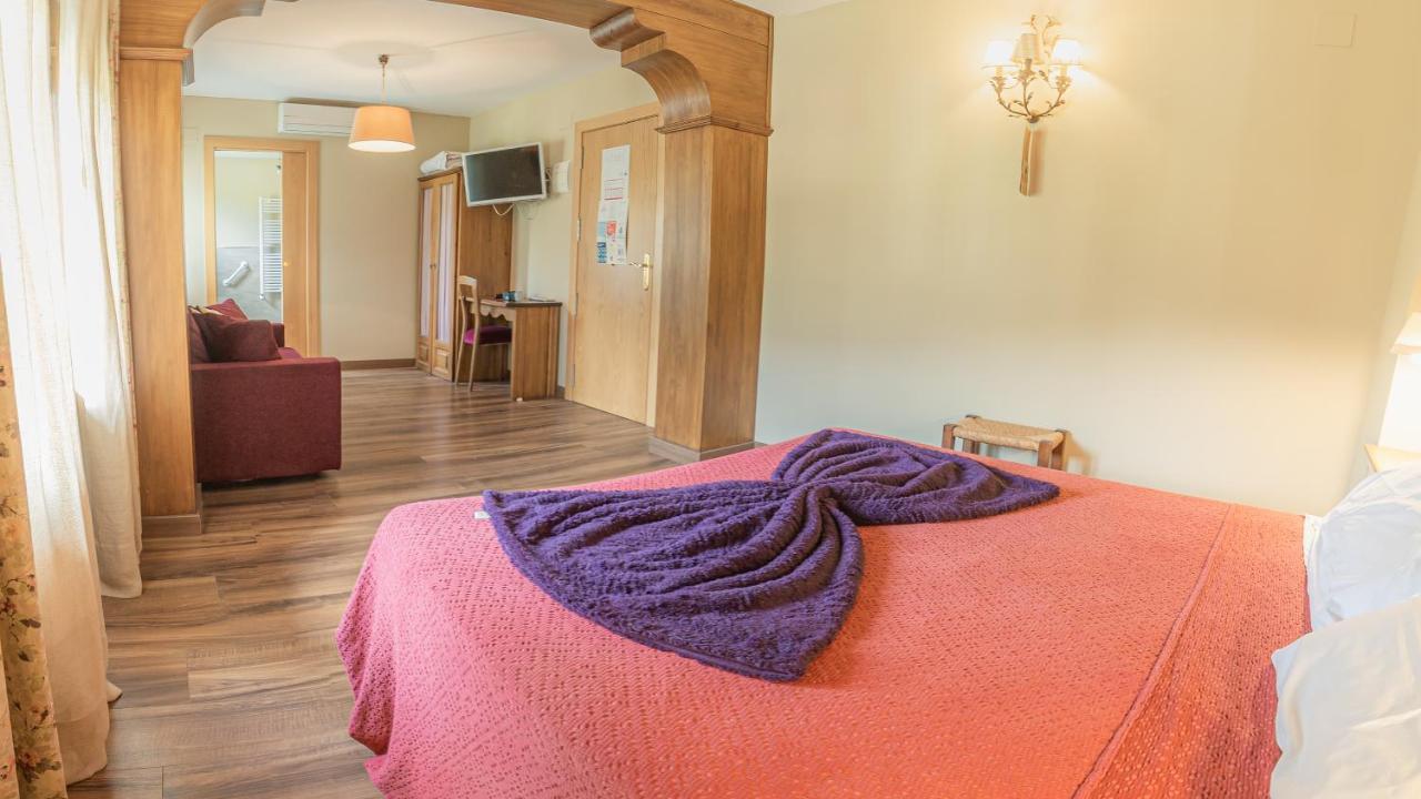Hostal Rio Ara Bellosta By Vivere Stays Fiscal Extérieur photo