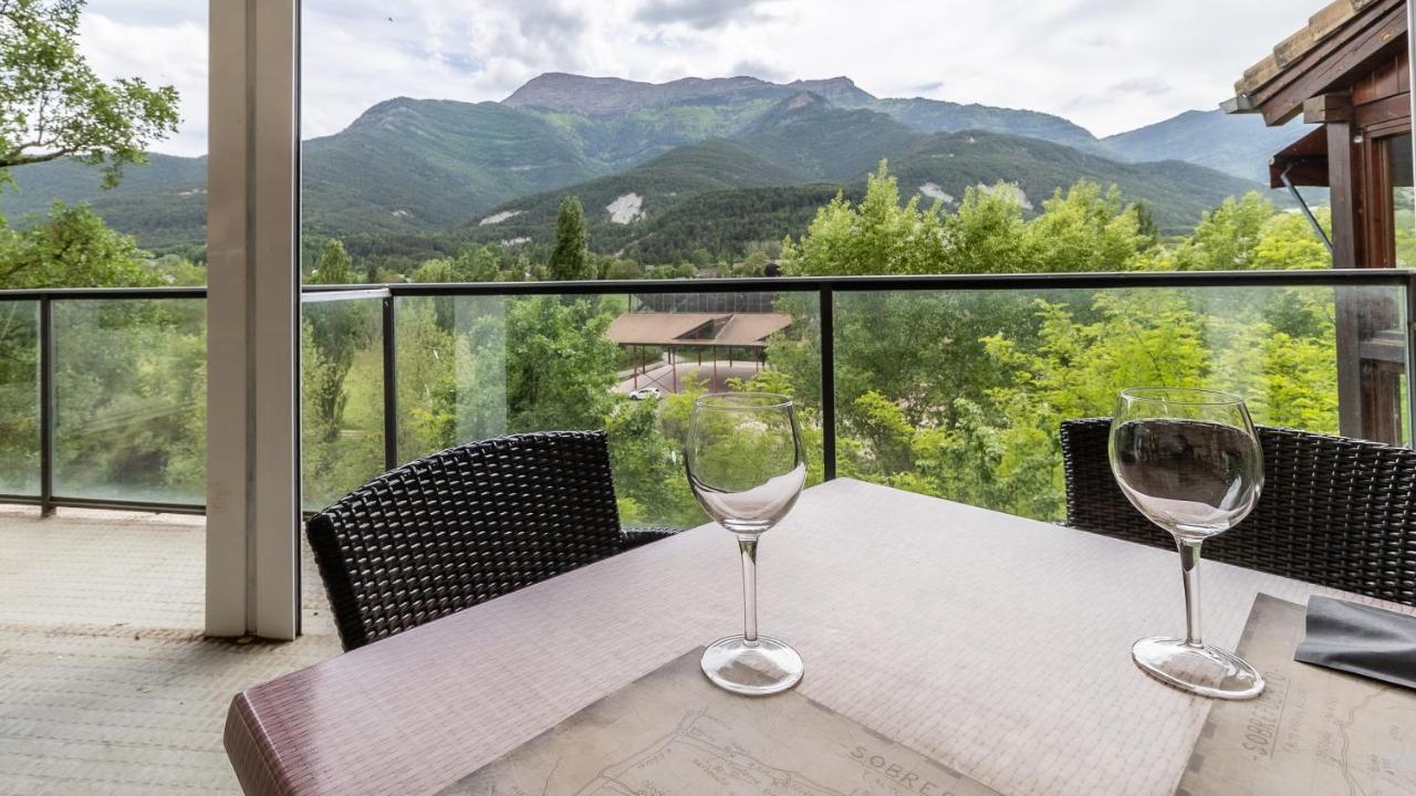 Hostal Rio Ara Bellosta By Vivere Stays Fiscal Extérieur photo