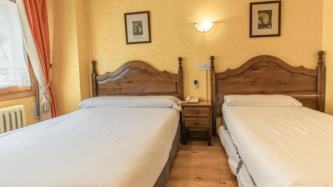 Hostal Rio Ara Bellosta By Vivere Stays Fiscal Extérieur photo