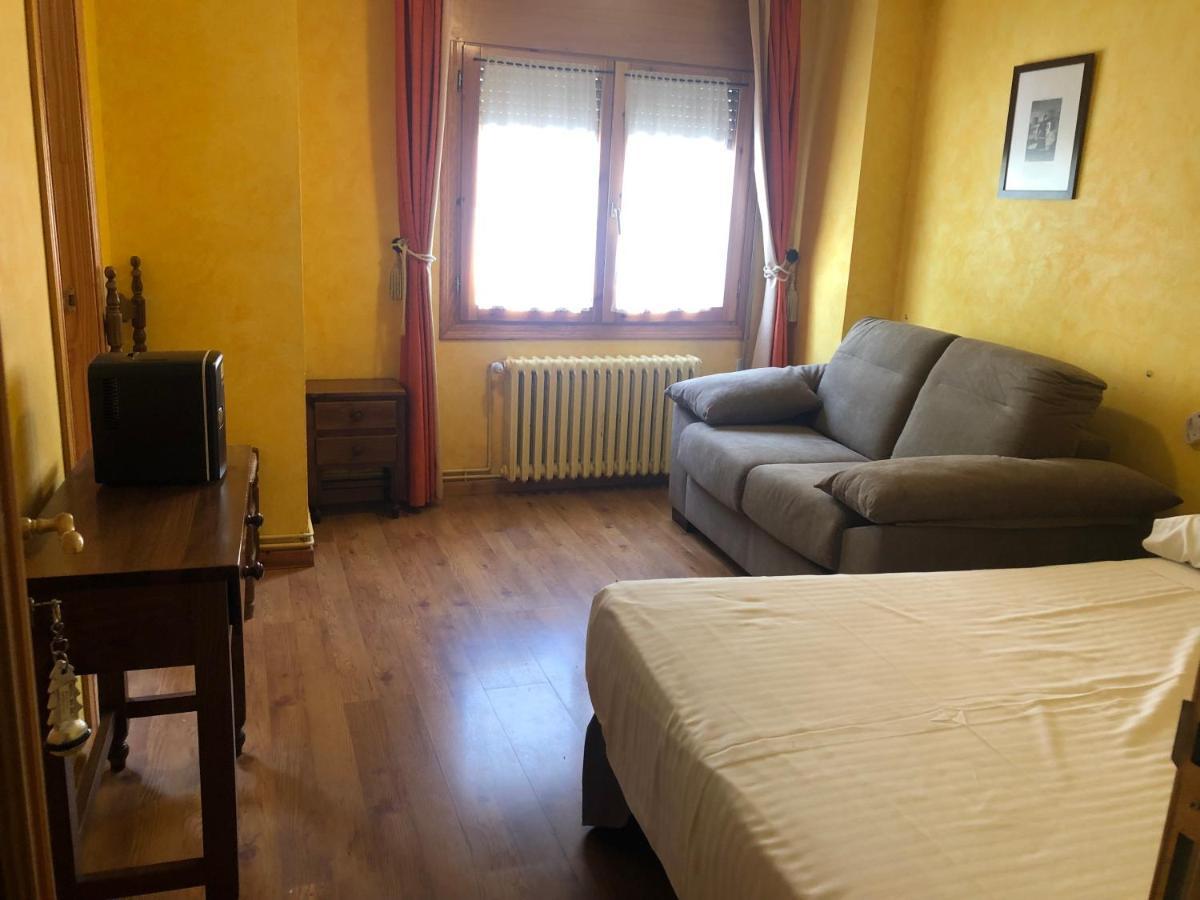 Hostal Rio Ara Bellosta By Vivere Stays Fiscal Extérieur photo